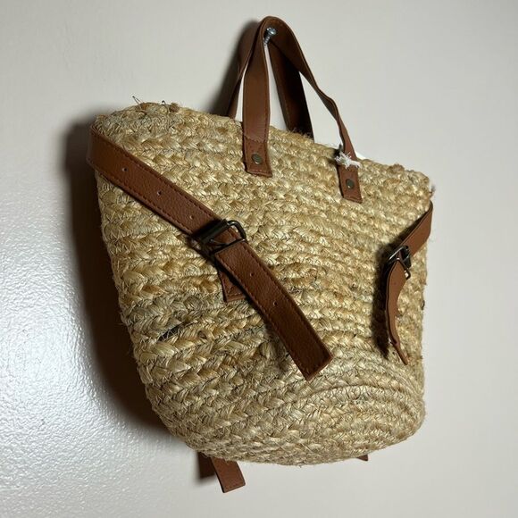 CLEARANCE! XIX (19) Palms “The Shore” Woven Insulated Bag NWT - Picture 3 of 5
